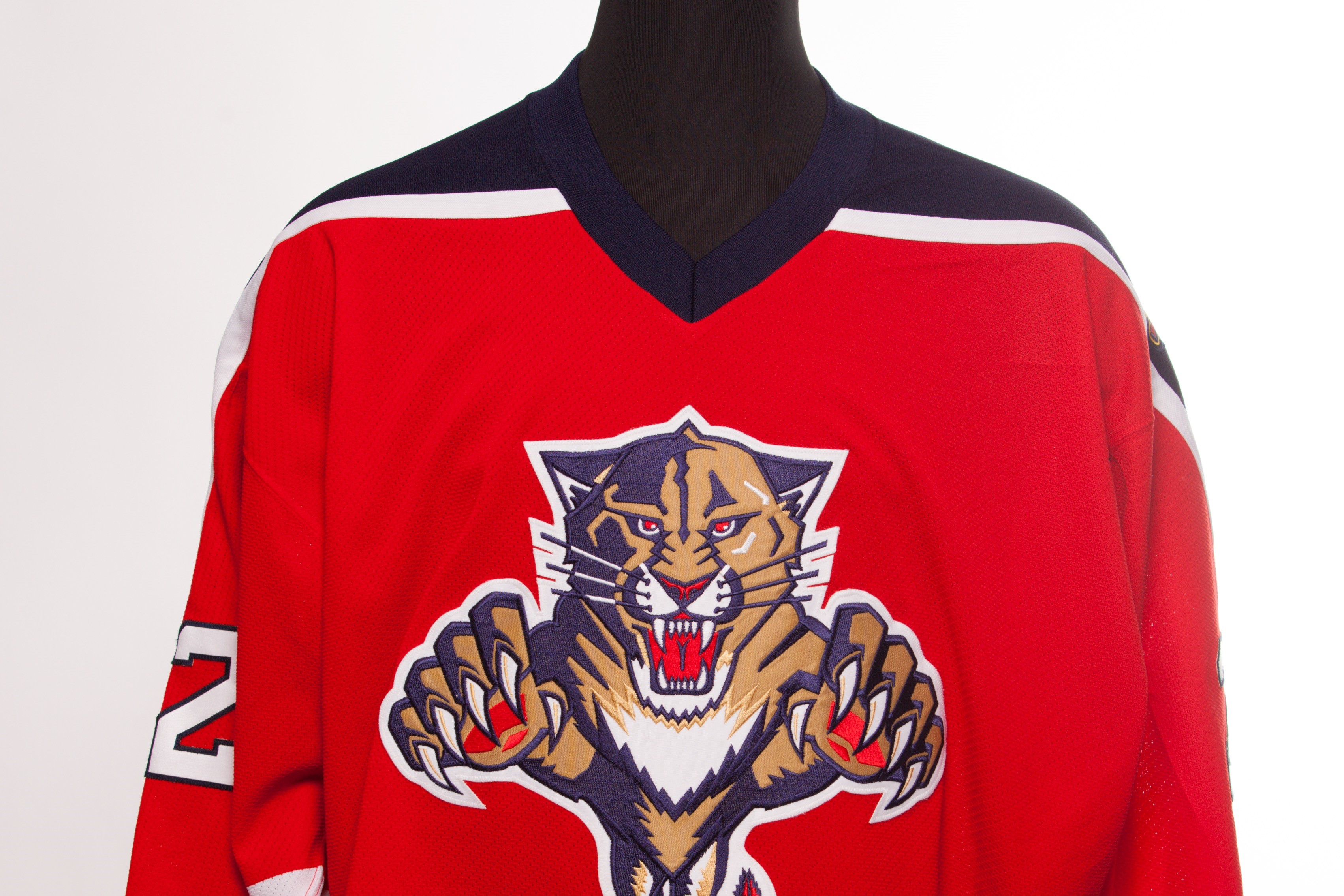 Florida Panthers on X: Mystery pucks & #ReverseRetro jerseys back up  for auction? You know it. All proceeds benefit our #FlaPanthers Foundation  with the auction running through April 5! Buy or bid »